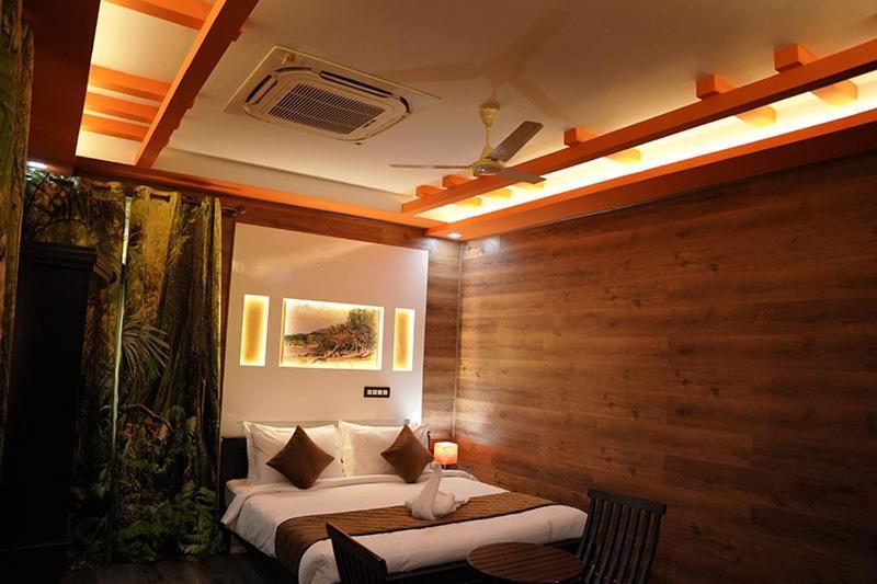 Mango Meadows Hotel กัตตะยัม ภายนอก รูปภาพ